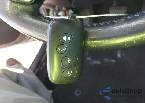 2014 Toyota Corolla S Plus z USA, uszkodzony, nr VIN 5YFBURHE1EP061131